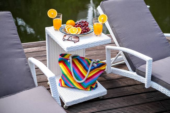 Комплект для отдыха из искусственного ротанга MILANO белый  Joygarden