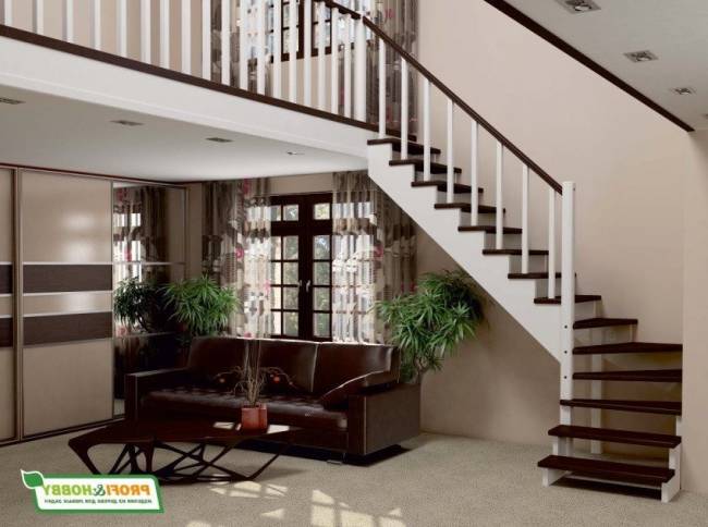 Деревянная лестница К-001м/1 под покраску